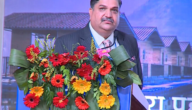 हमारे पास सबकुछ है, बस साथ जुड़ना होगा